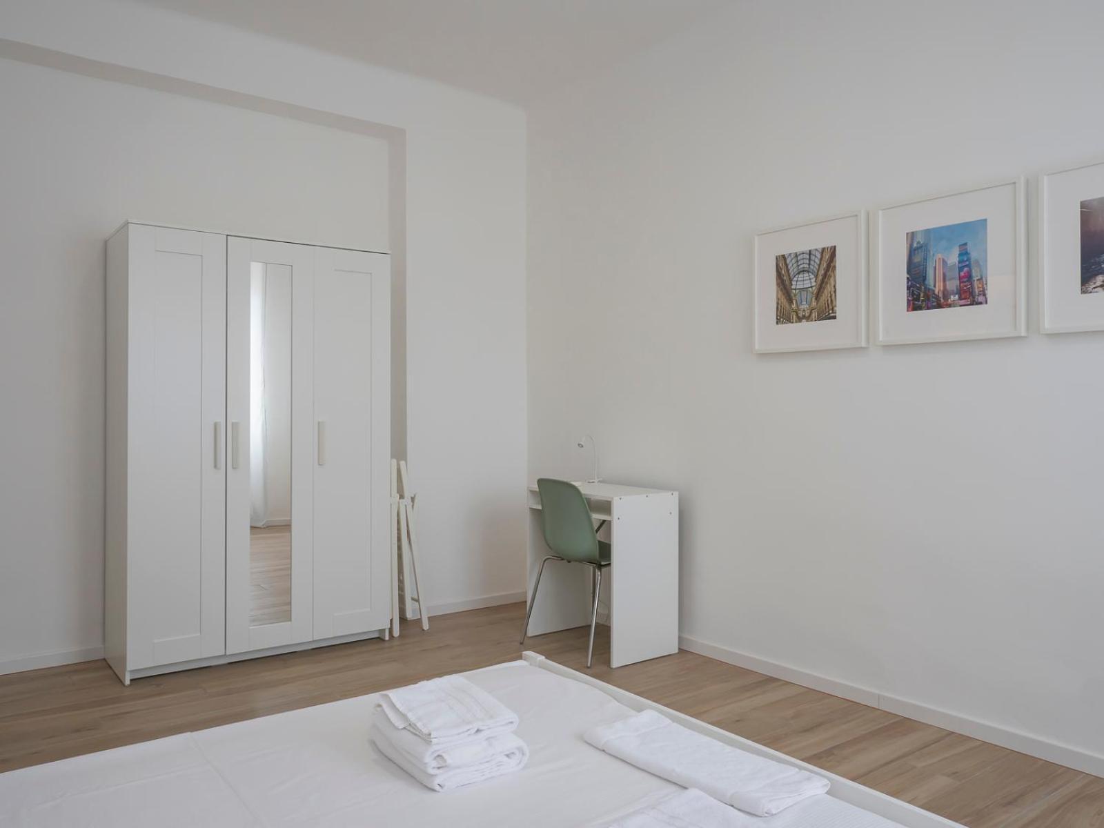 4 Pax - Via Brioschi, 94 * Milano
