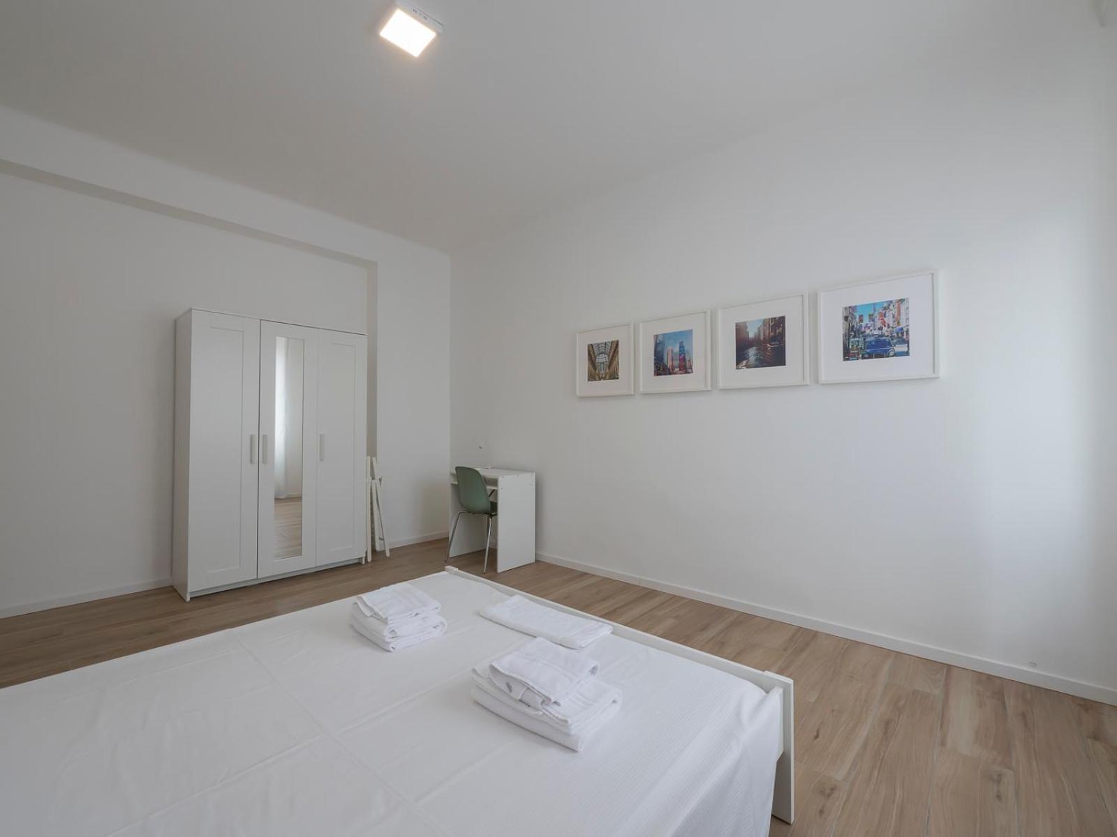 4 Pax - Via Brioschi, 94 * Mailand